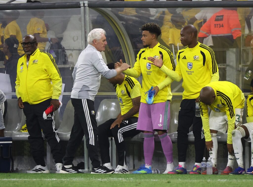 Hugo Broos and Ronwen Williams of South Africa during the 2026 International Friendly game between South Africa and Panama at Cape Town Stadium, South Africa on 31 March 2026 ©Gavin Barker/BackpagePix